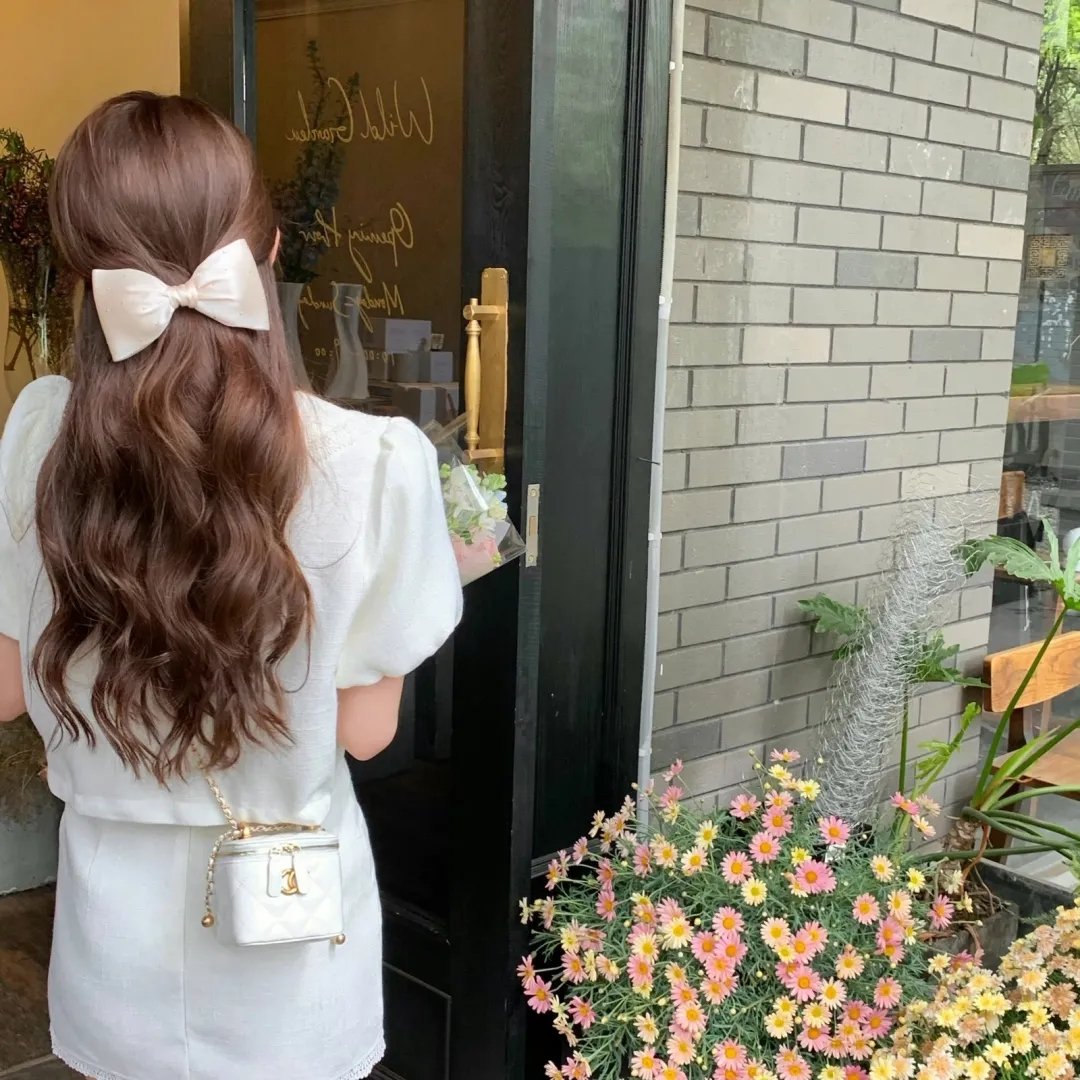 北极百货的秋乃小姐